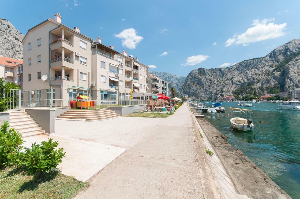 Modern New Flat Next To River Cetina Omis Exterior photo